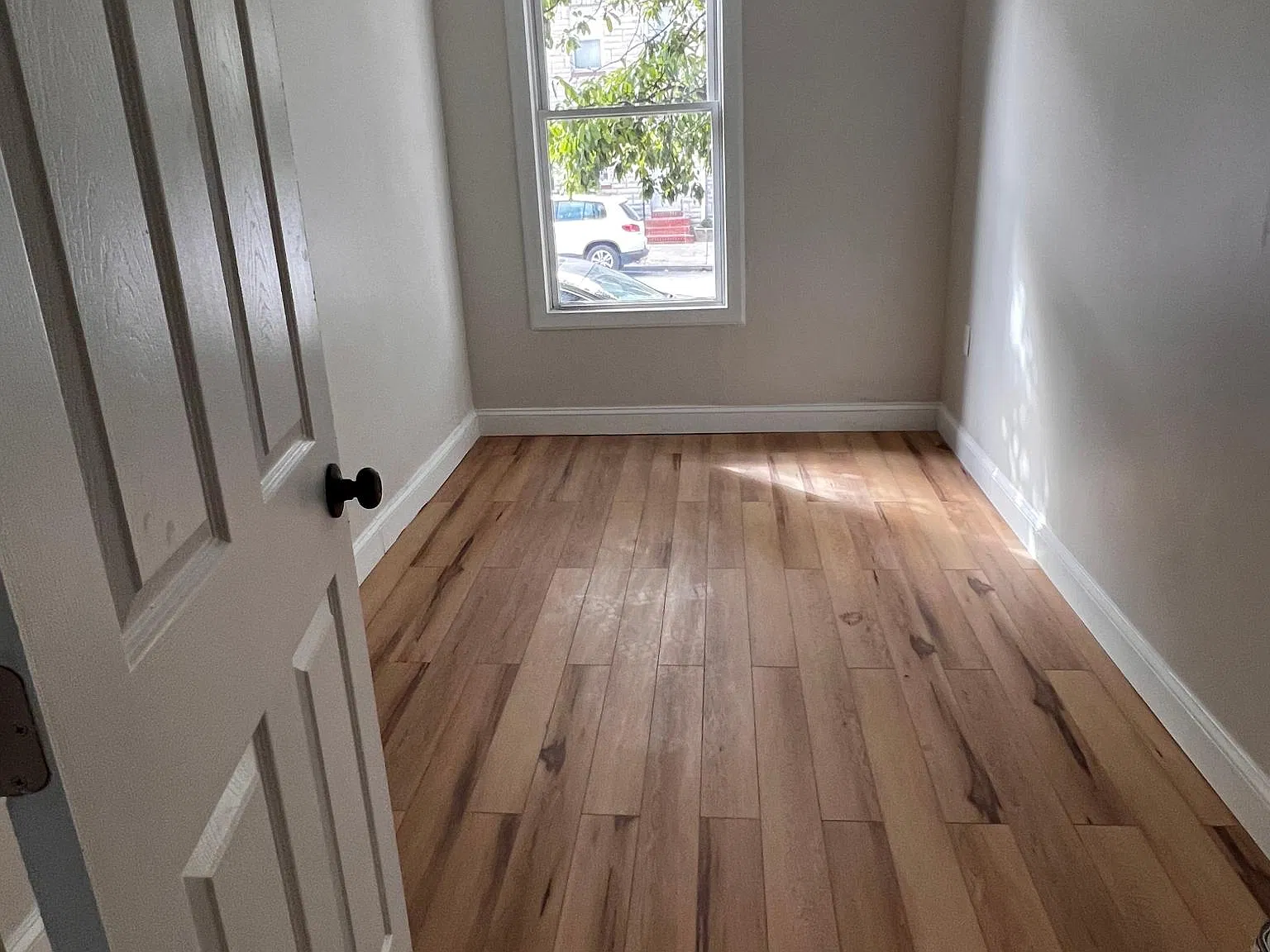 2214 Eastern Ave — Photo 4