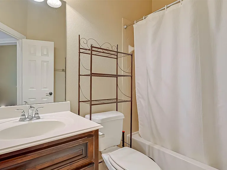 5422 Linden Rose Ln — Photo 35