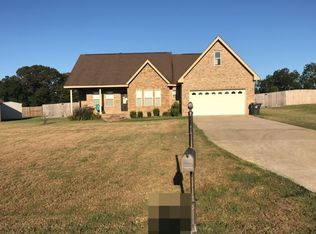 188 Chase Dr, Deatsville, AL 36022