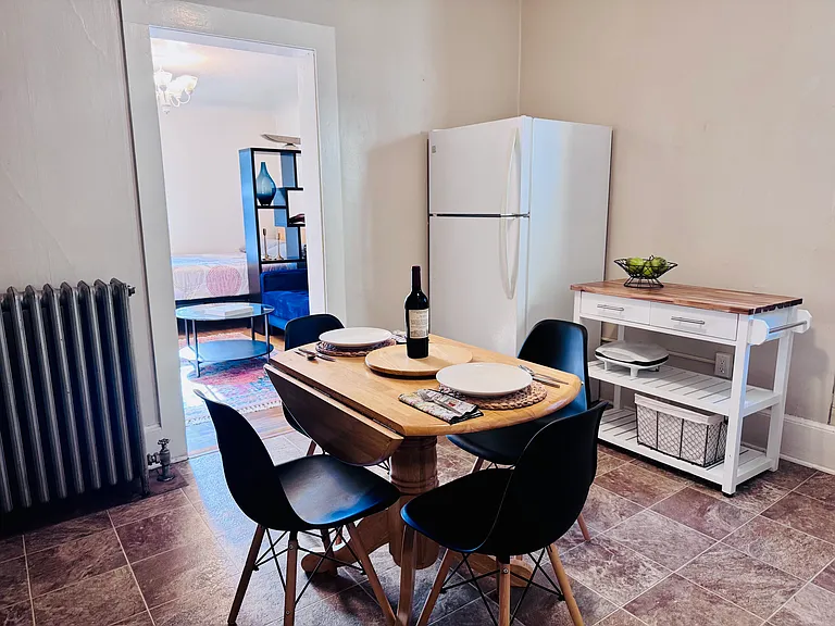 310 N Van Buren St #4 — Photo 3