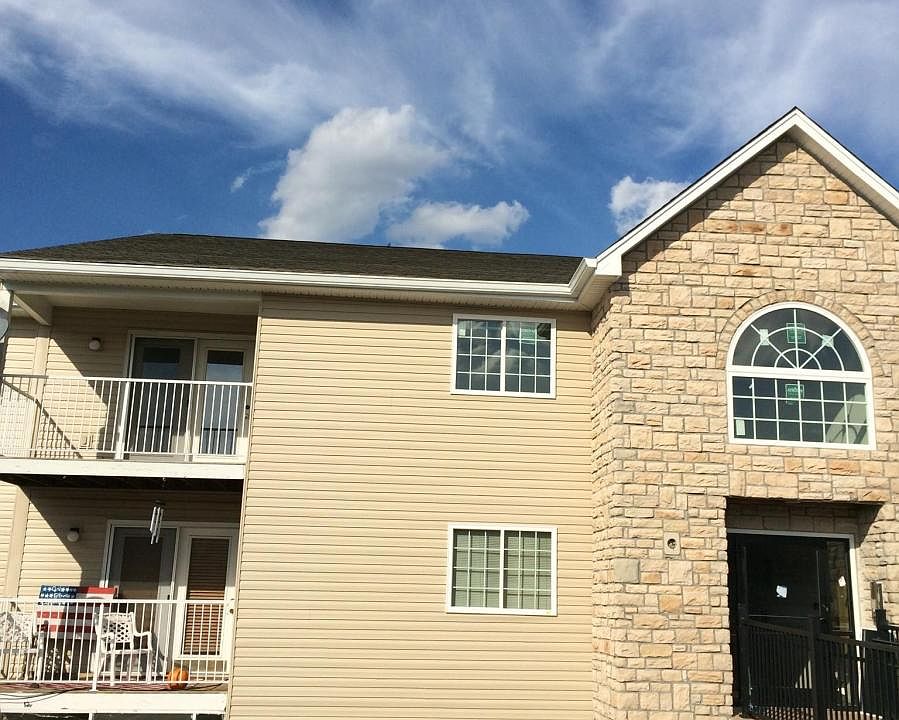 2nd image of 10609 Christa Ct #9