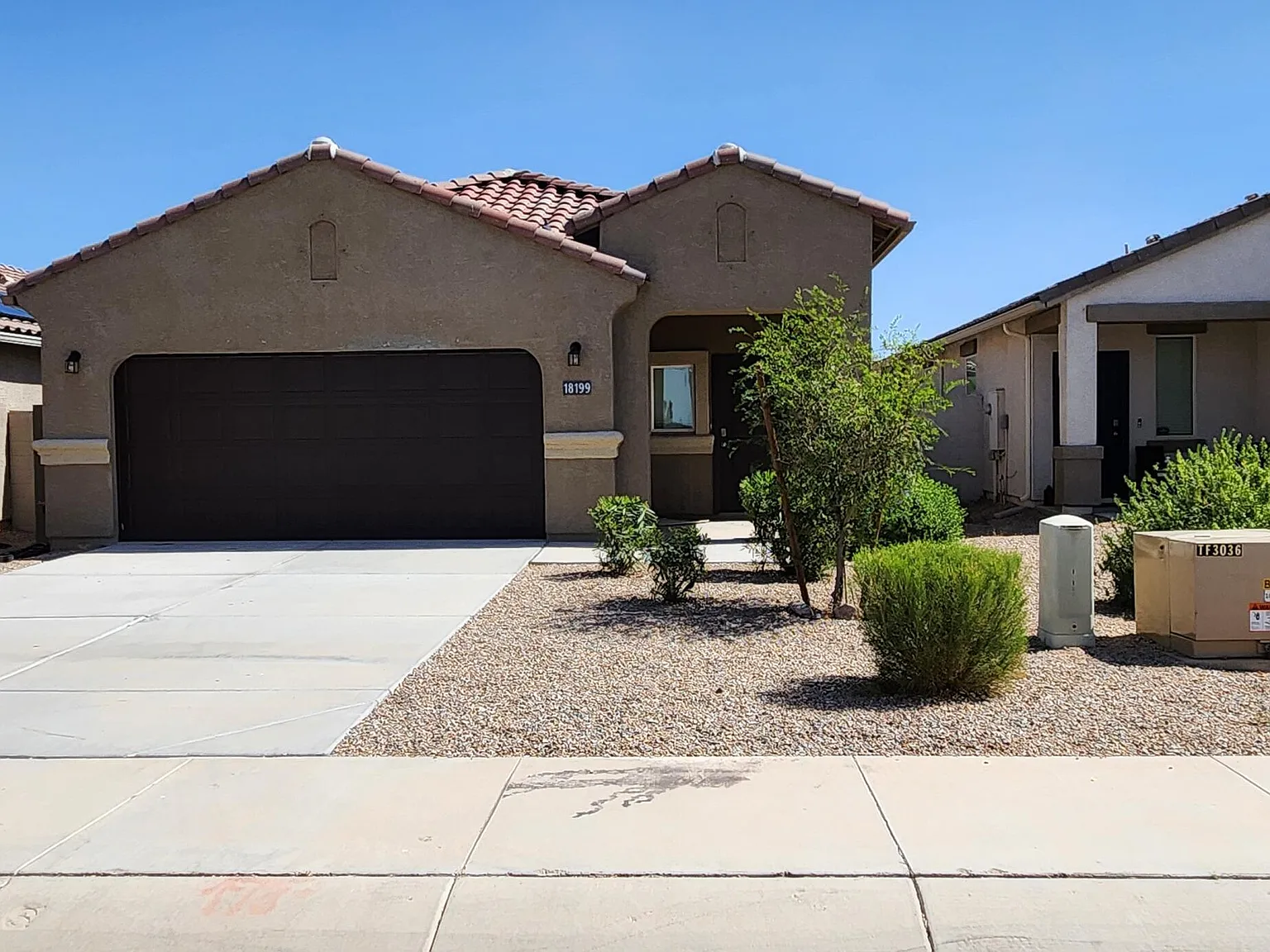 3 bed, 2.0 bath, 1571 sqft, $1,675 — Photo 1