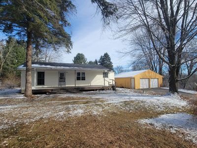 2222 Eisenhower Rd, SIX LAKES, MI, 48886