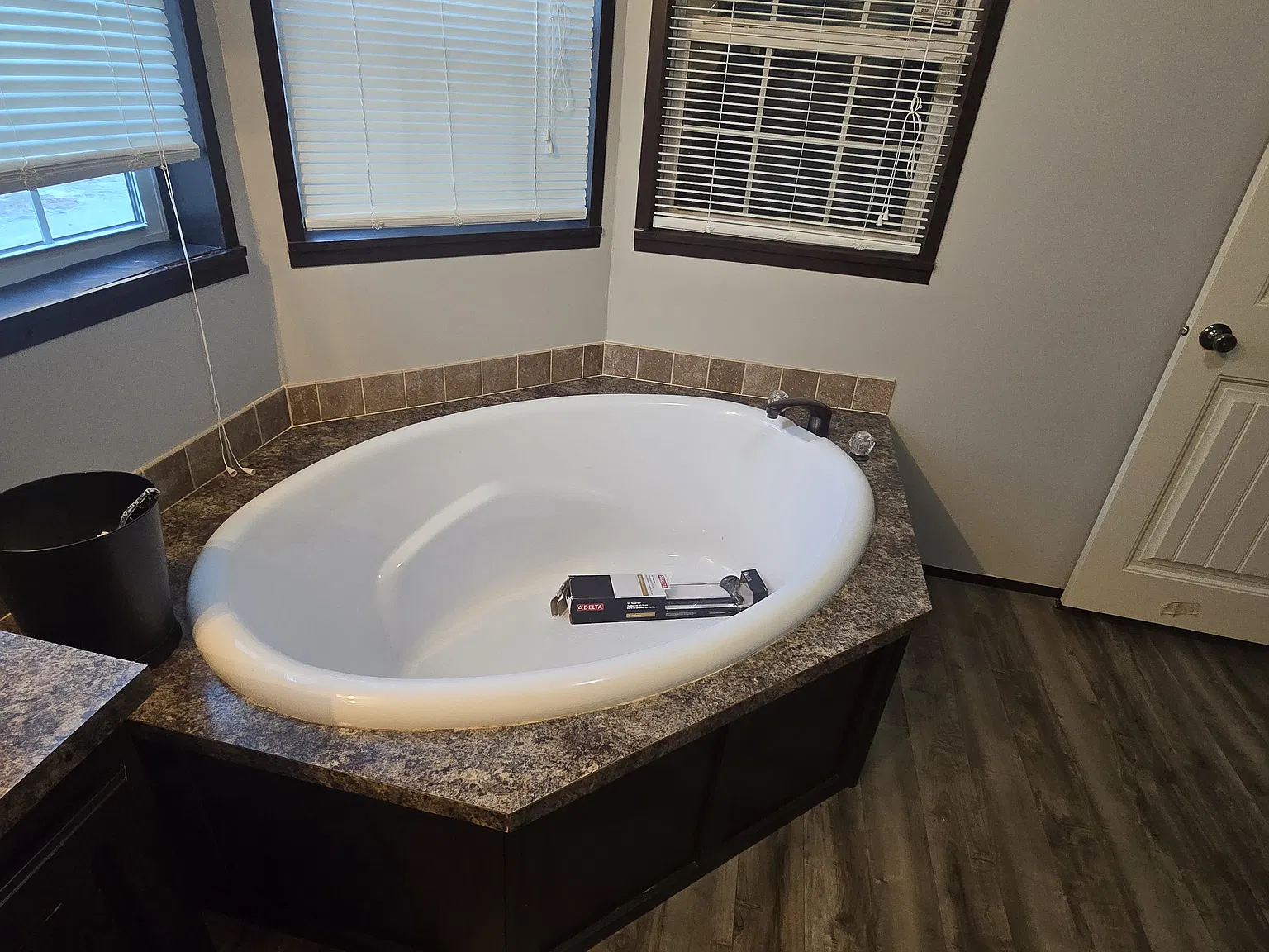 2 bed, 900 sqft, $1,750 — Photo 2