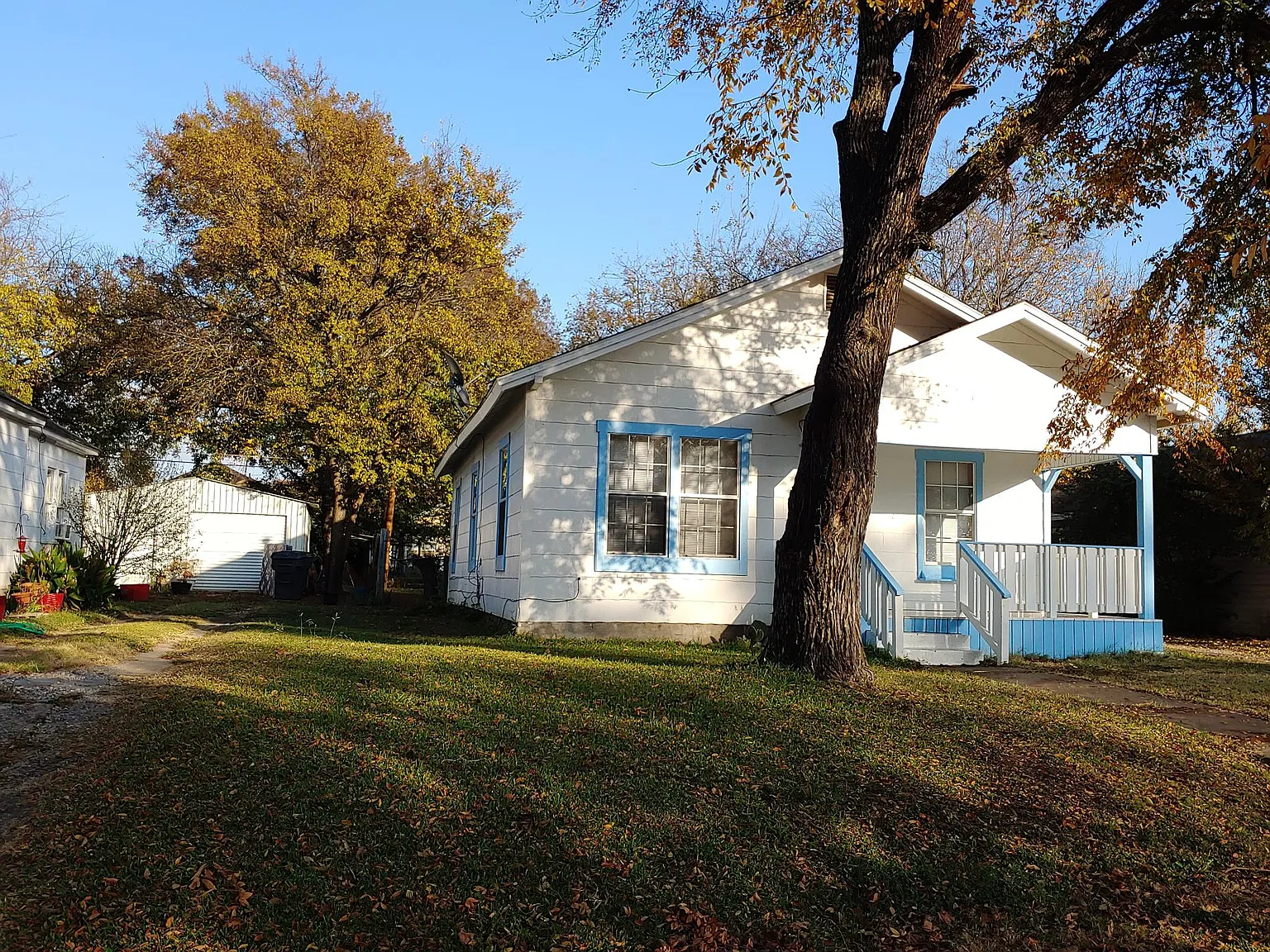 2 bed, 1100 sqft, $1,200 — Photo 3