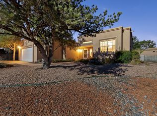 5333 Roanoke Ave NW, Albuquerque, NM 87120