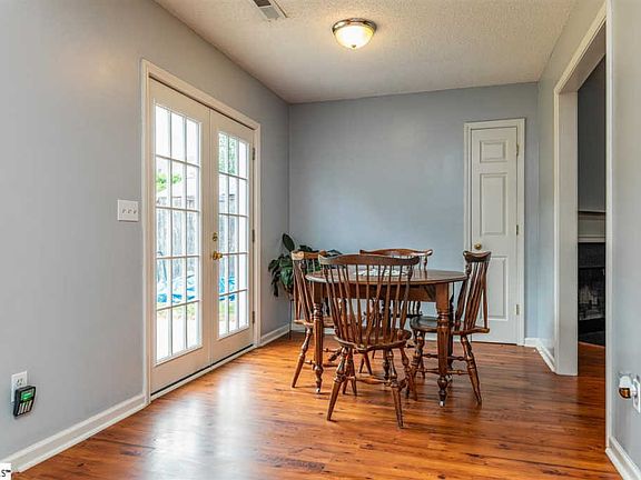 5th image of 205 Kingfisher Dr