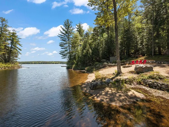 18 Walker Pond Road, Conway, NH 03818