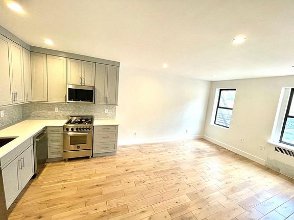 2nd image of 361 E 50th St APT 6C