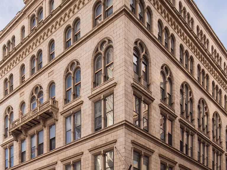 701 Sansom — Photo 2