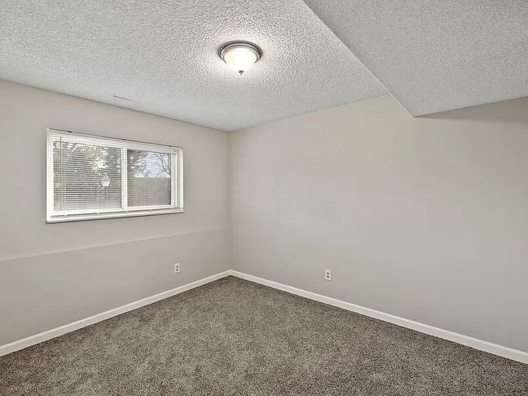1404 Imperial Rd — Photo 28