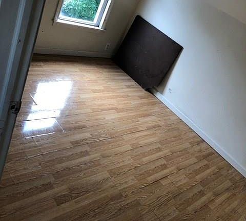 5th image of 559 Tonawanda St