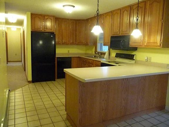 Lots of cabinet space
