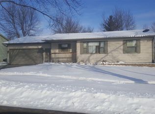 108 E Cedar St, Brandon, SD 57005