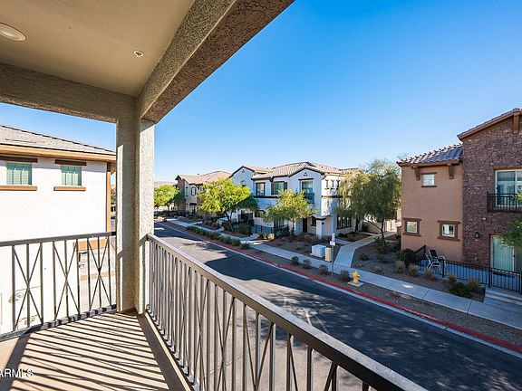 5th image of 2750 S VOYAGER Drive #101