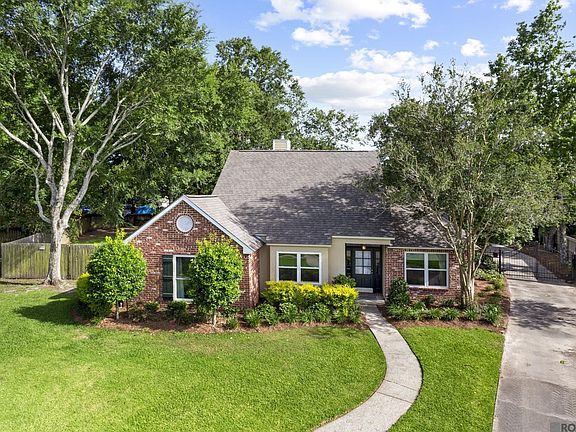 2nd image of 4821 Angleton Ct