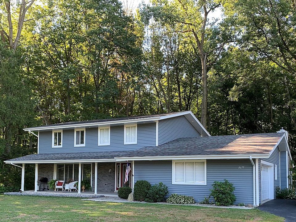 1st image of 8675 Hornbeam Ln