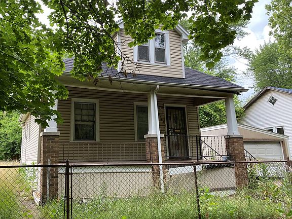 2nd image of 7747 Sherwood St