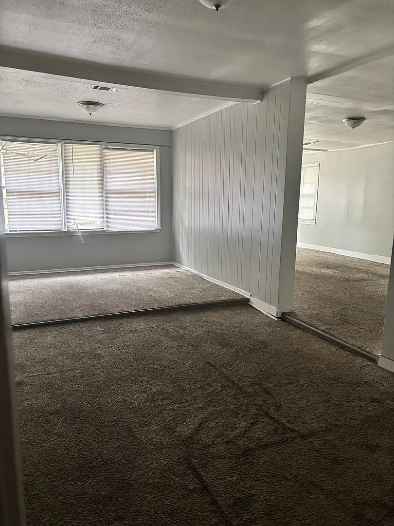 3211 Charelston Dr. - Jackson Ms. 39212 — Photo 4