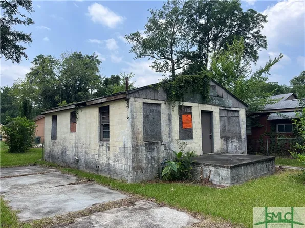 801 W 50th Street, Savannah, GA 31405