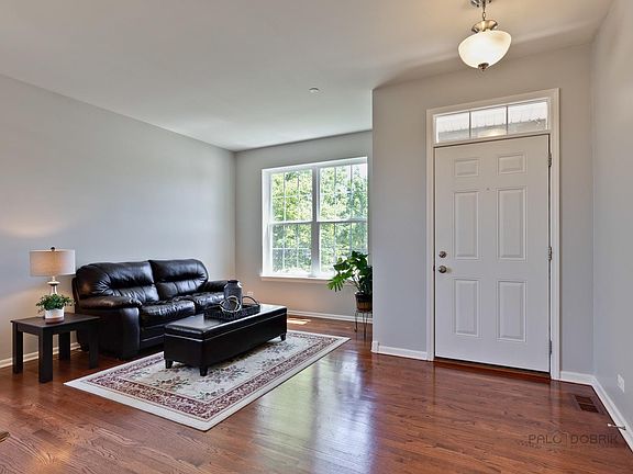 3rd image of 1323 Conrad Ln