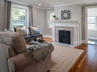 228 Hillard Ave, Warwick, RI 02886