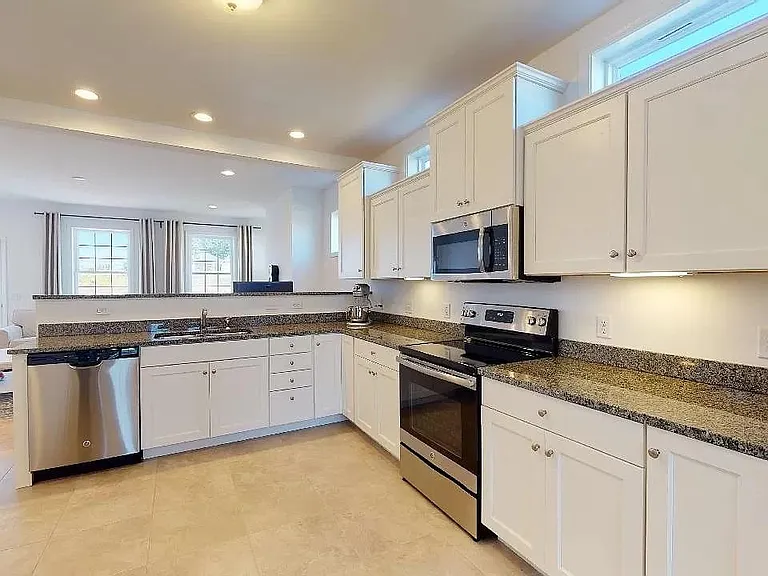 193 N Jefferson Rd — Photo 4