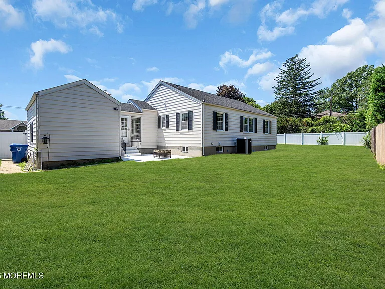 67 Victoria Pl — Photo 20