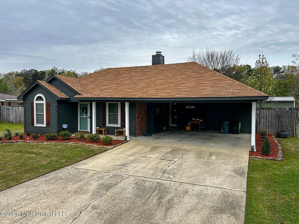 1st image of 739 Whippoorwill Dr