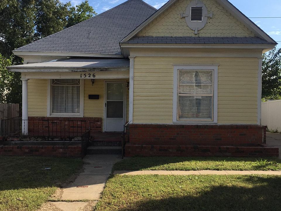 1905 farm house- restored