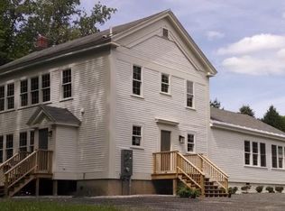 179 Oak Hill School Rd APT 3, Pownal, VT 05261