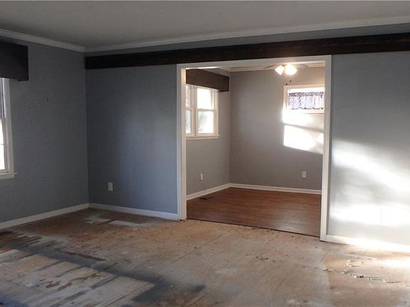 3rd image of 2310 SE Massachusetts Ave