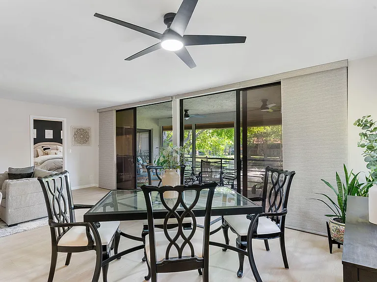 11230 Green Lake Dr #204 — Photo 10