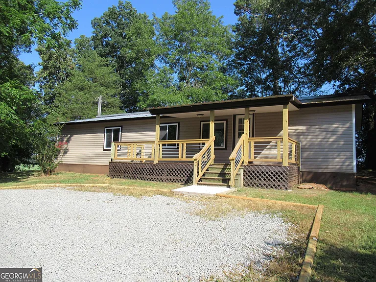 1379 Sam Craven Rd — Photo 3