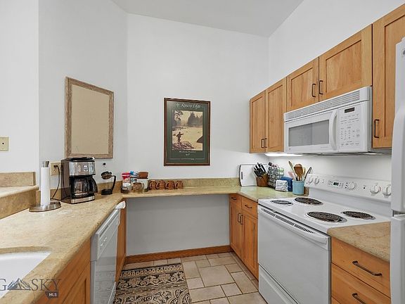4th image of 3889 Big Mountain Rd #101
