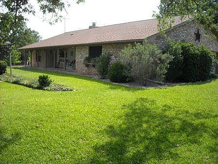 3rd image of 628 Ancient Oaks Dr