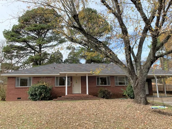 1820 S Commerce Ave, Russellville, AR 72801