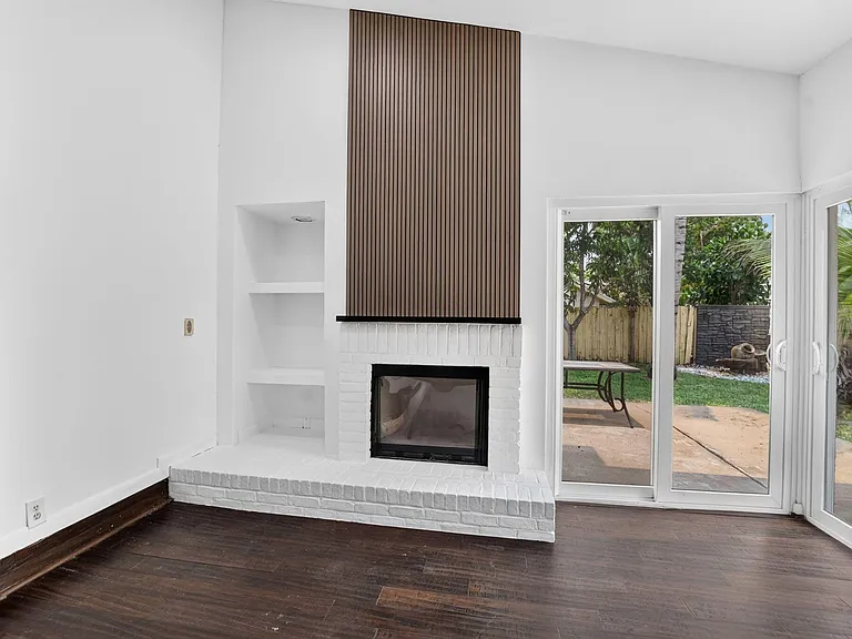 7813 Kenway Pl W — Photo 13