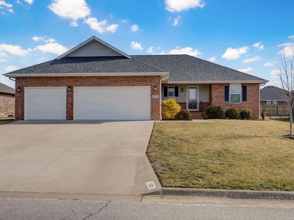 1312 S Canton Avenue, Springfield, MO 65802