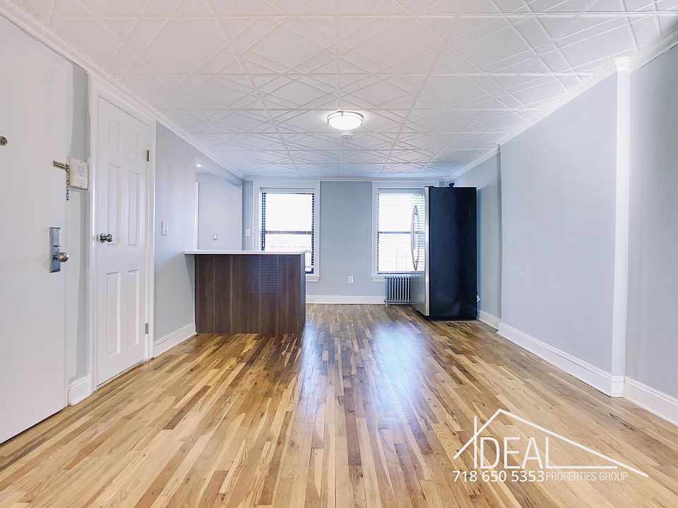 1st image of 39 Woodhull St APT 4