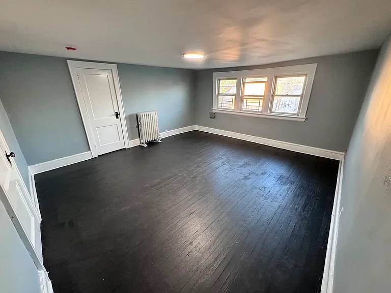 179 Isabella Ave #G3 — Photo 3