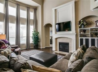 562 Featherstone Dr, Rockwall, TX 75087