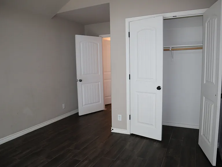 5207 Colina Dr — Photo 26
