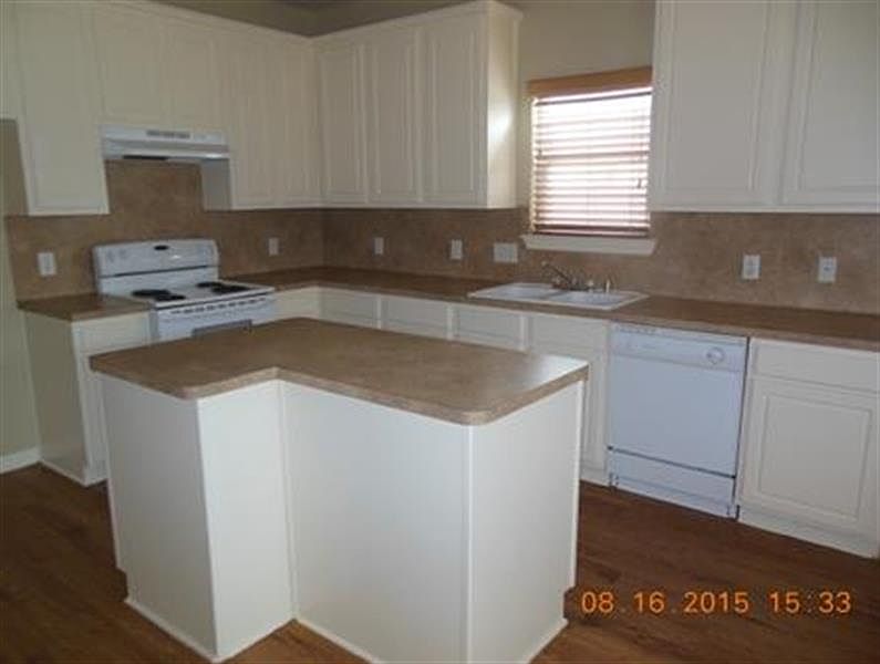 2nd image of 232 Kellyn Ct