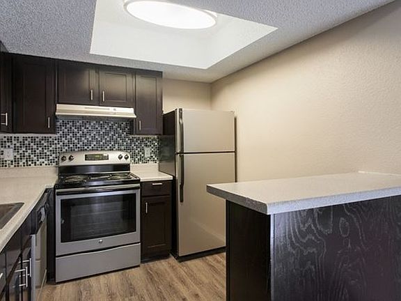 4th image of 1730 E Oltorf St APT 421