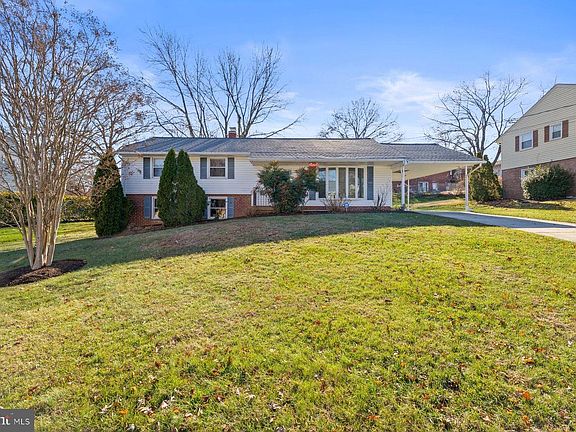 2nd image of 3151 Castleleigh Rd