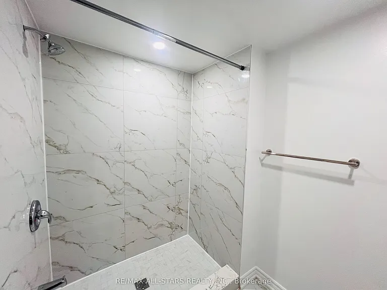 25607 Woodbine Ave — Photo 10
