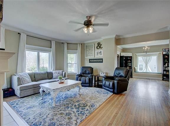 4th image of 9605 Johnson Dr