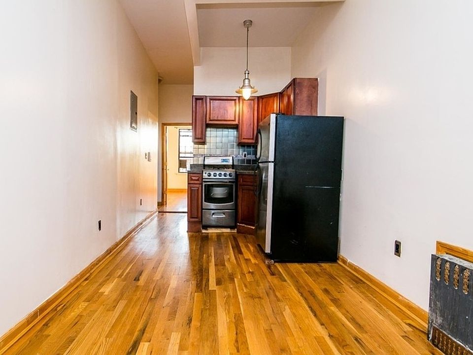 1st image of 269 Melrose St #2A