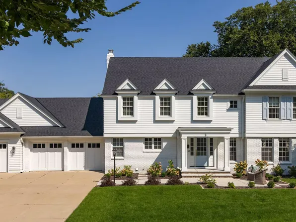 3 Orchard Ln, Edina, MN 55436